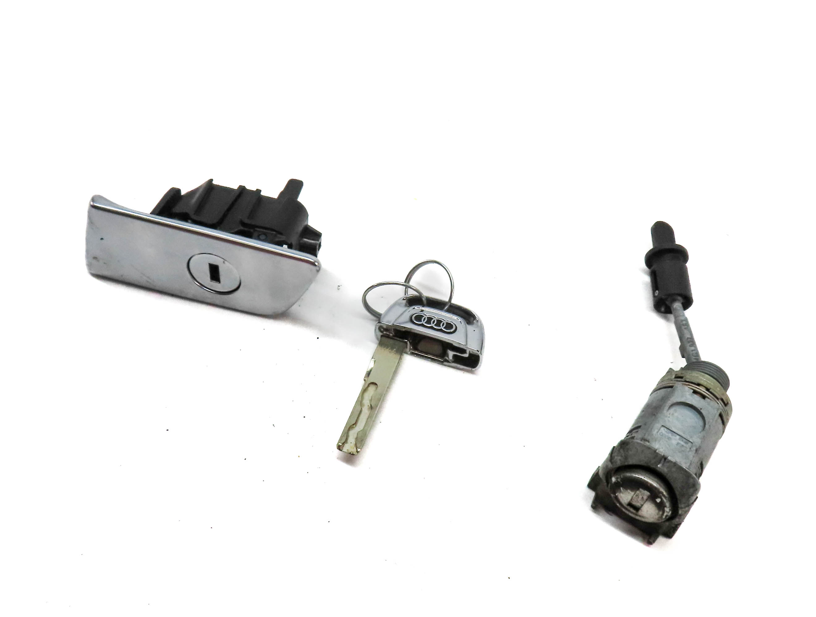 2012 AUDI A6 (C7 4G) FRONT DRIVER DOOR LOCK CYLINDER GLOVE BOX LATCH KEY SET/2 — exact item pictured